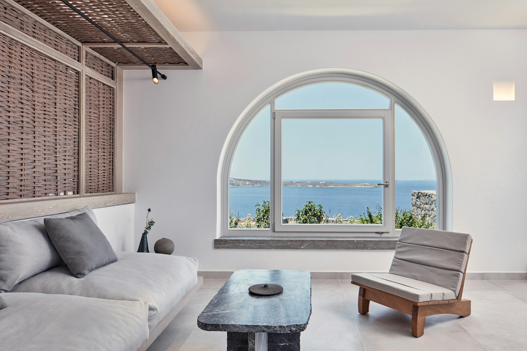 Honeymoon Suite with Plunge Pool - Living Area