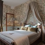 Deluxe Premier Cru Room - Bedroom