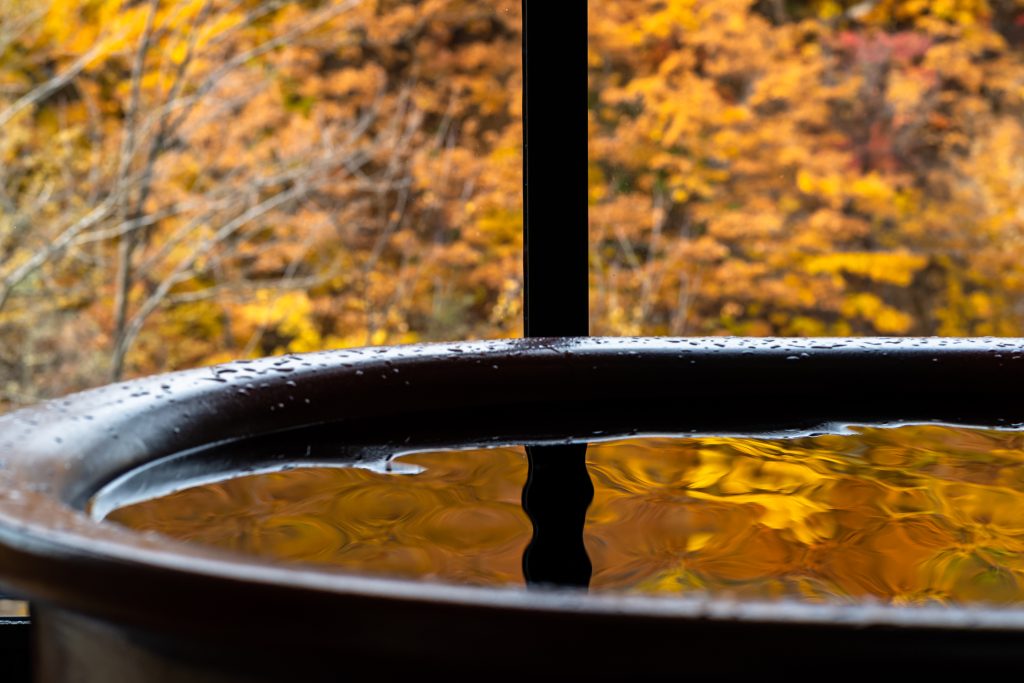 Chalet Ivy Jozankei_onsen bath - autumn