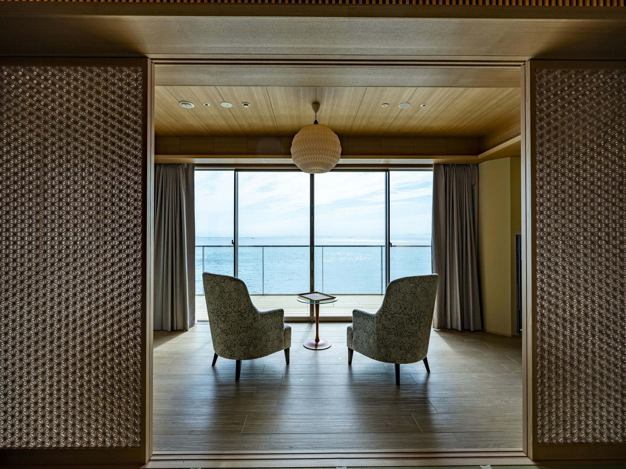 Ocean Deluxe 4F - Living Area