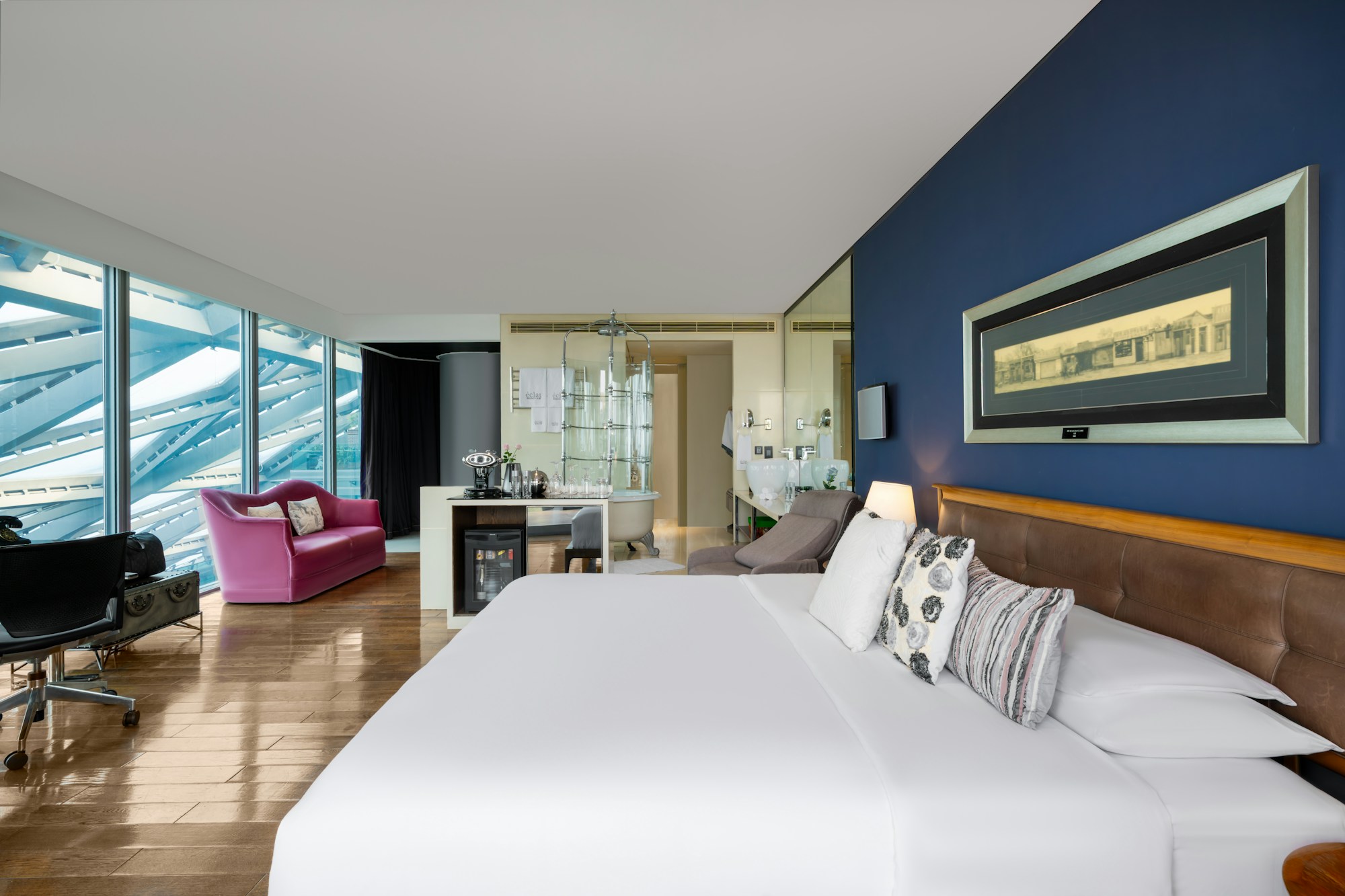 Grand Deluxe King with Terrace - Bedroom