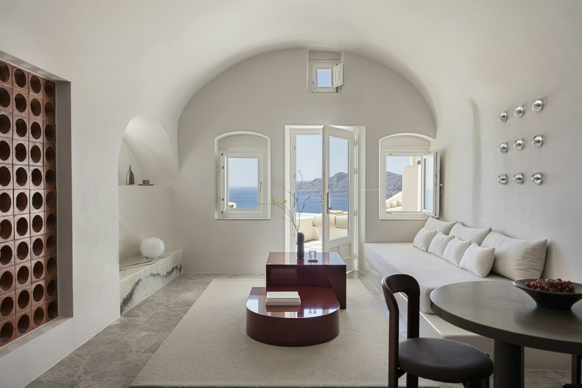 Infinity Pool Suite - Living Area
