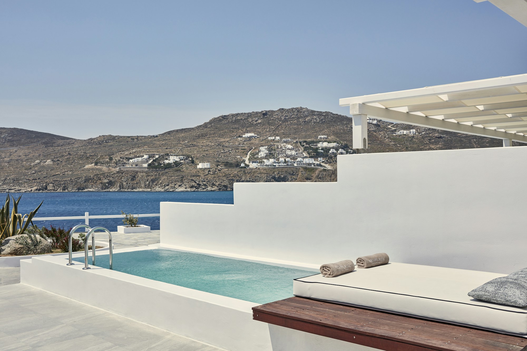 Signature Private Pool Sea View Suite