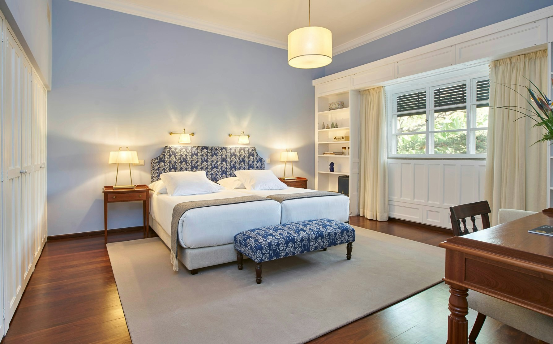 The Manor House Suite
