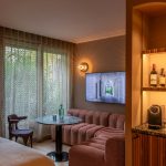 Executive Crazy - Living Area
