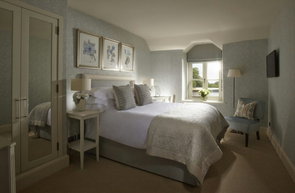 Intimate - Bedroom