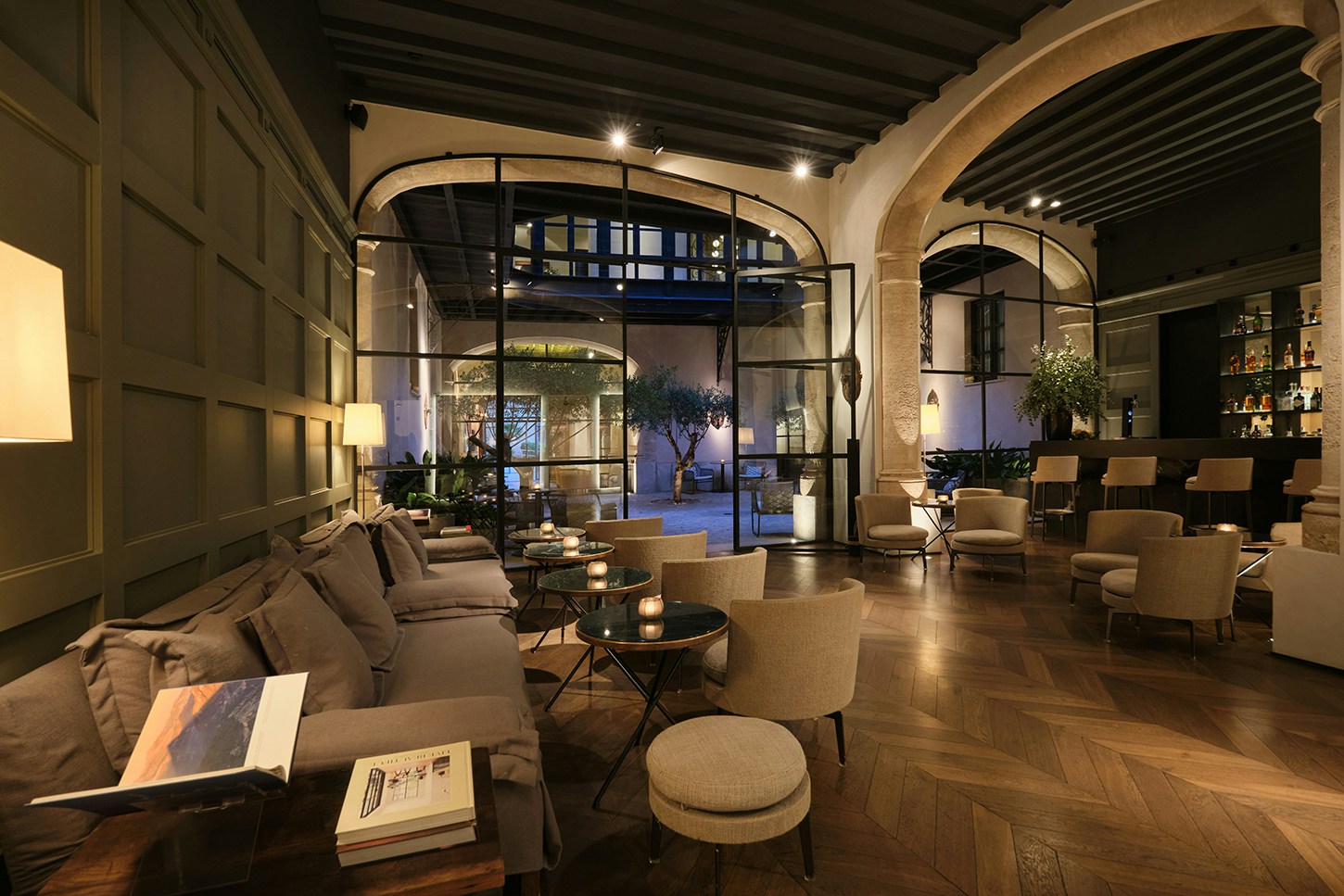 Lobby Bar