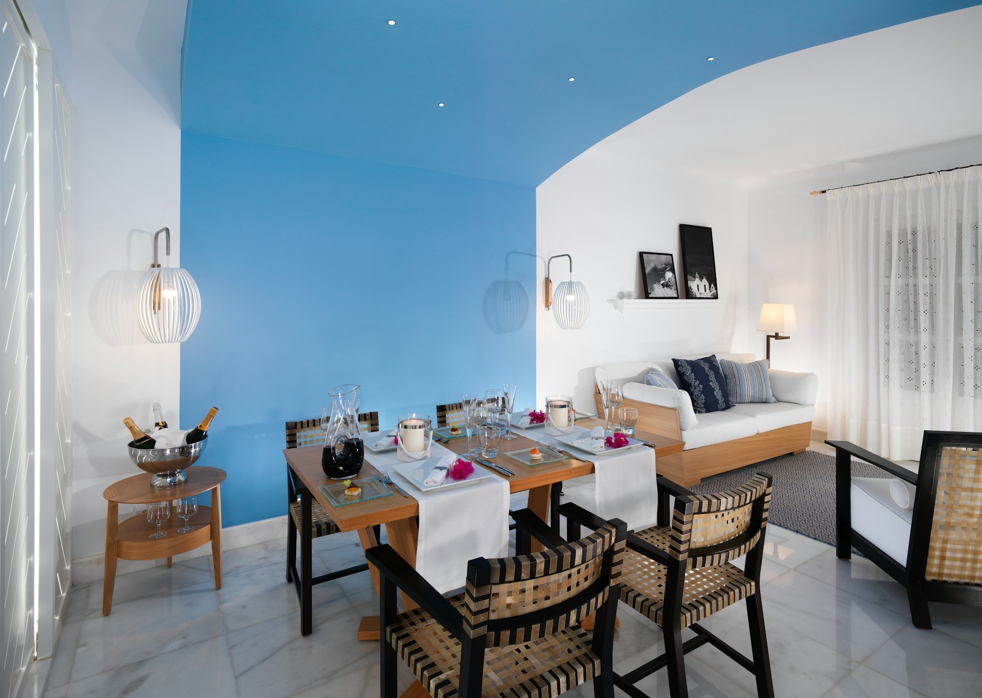 Executive Suite Sea View - Dining Area