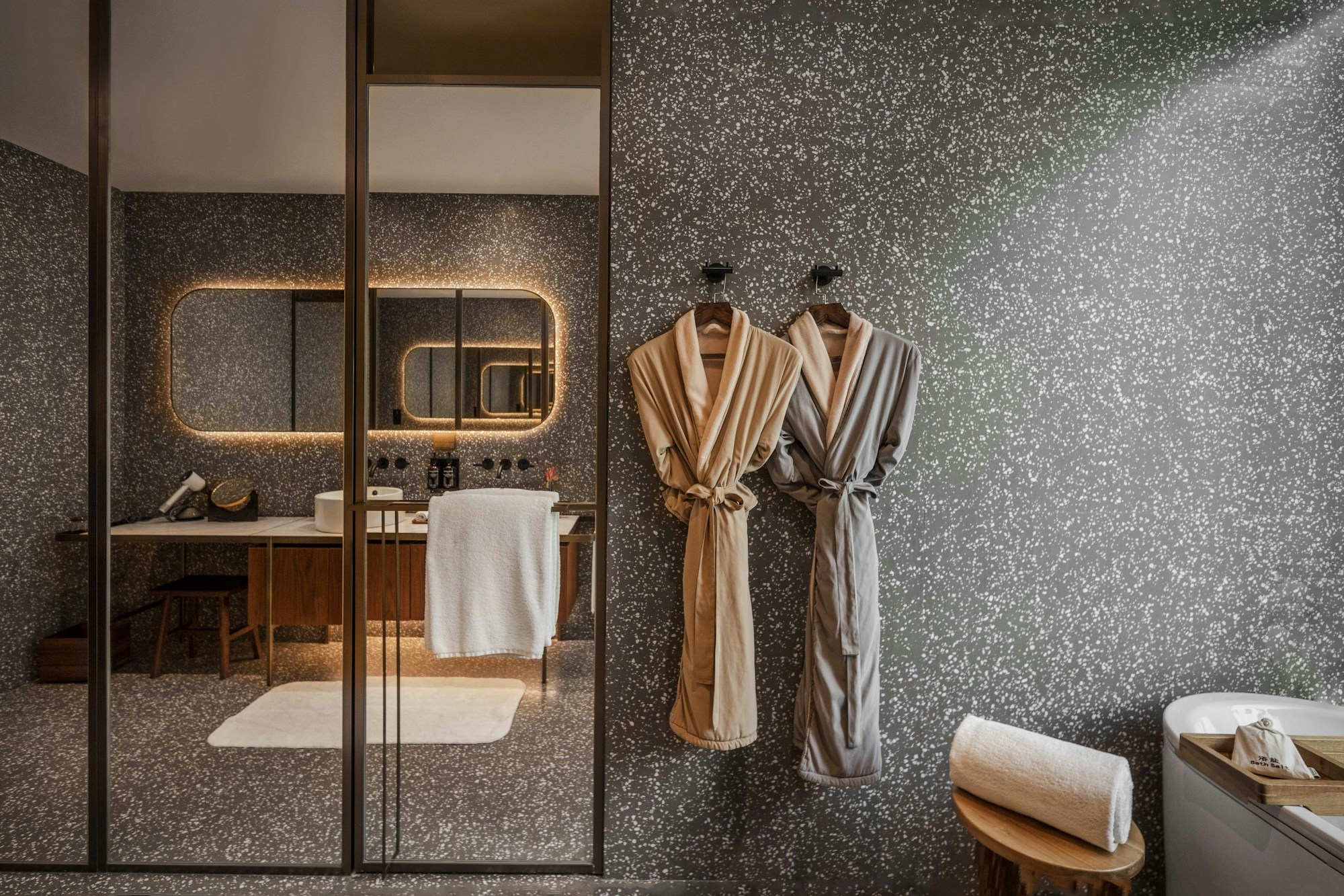Executive Suite Bathroom 3