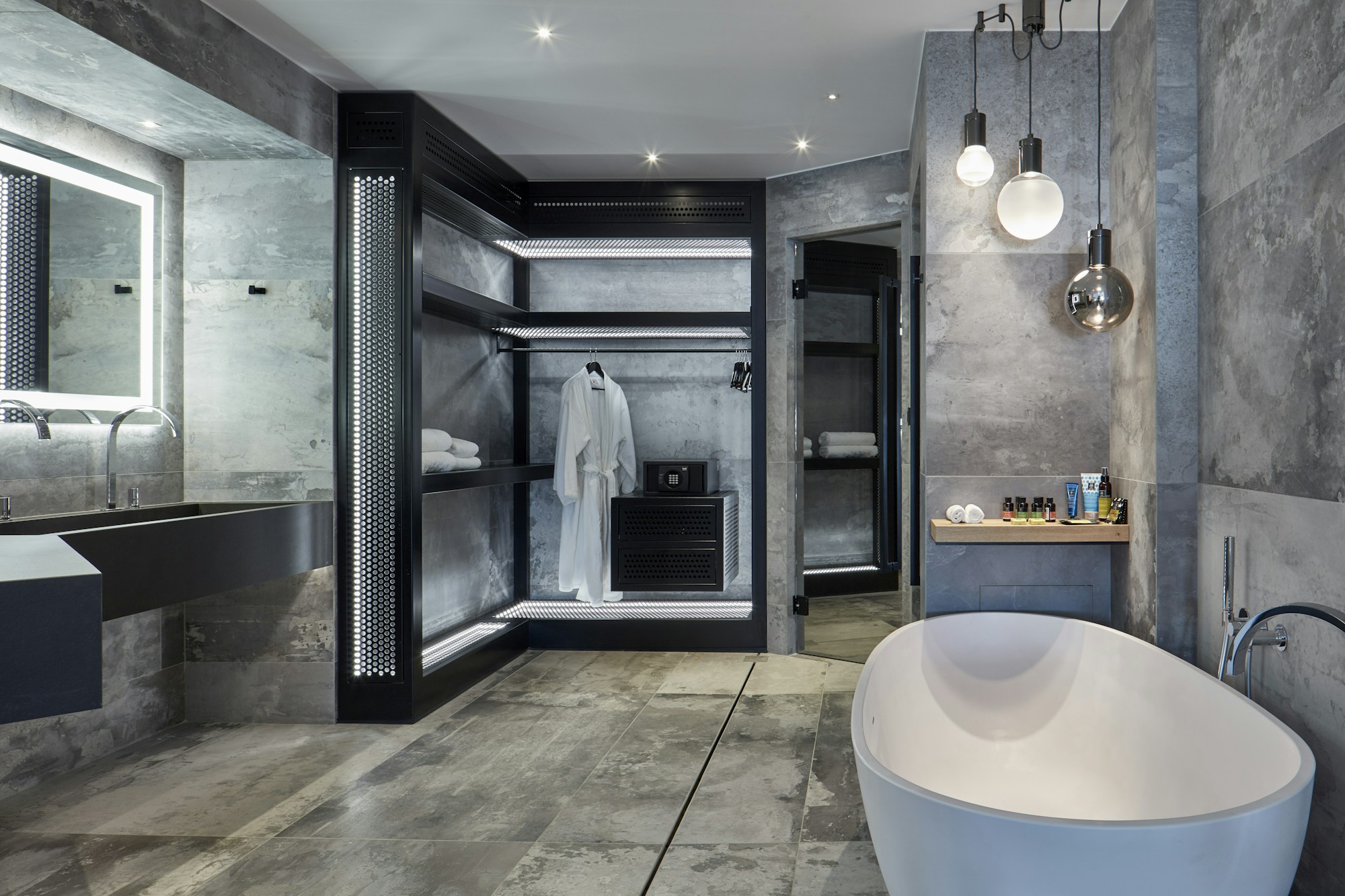 Superior Sea View Suite