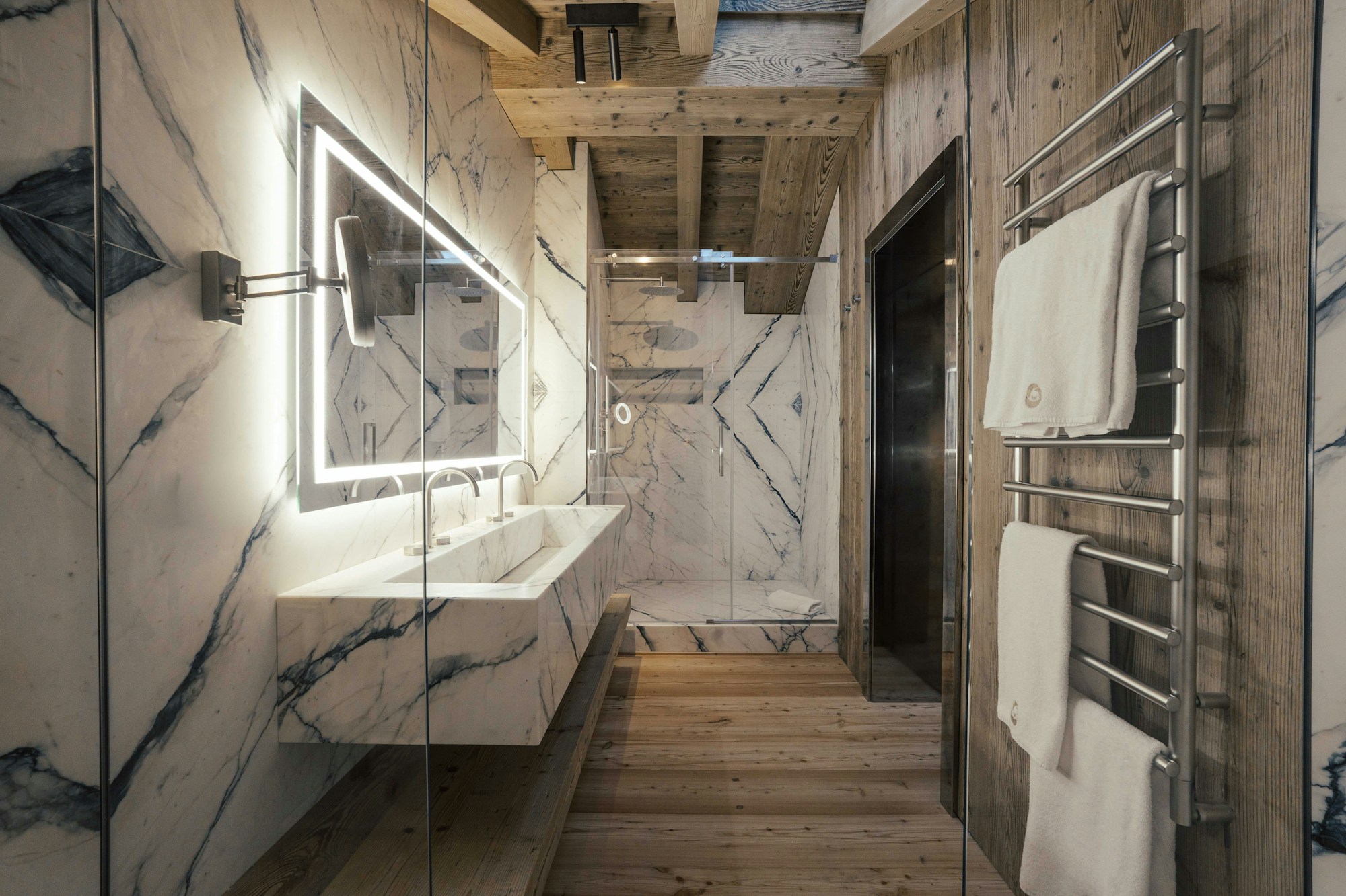 Penthouse with Dolomites View by HENGE - Bathroom