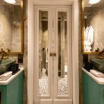 Signature Suite (Emerald Canopy) - Bathroom