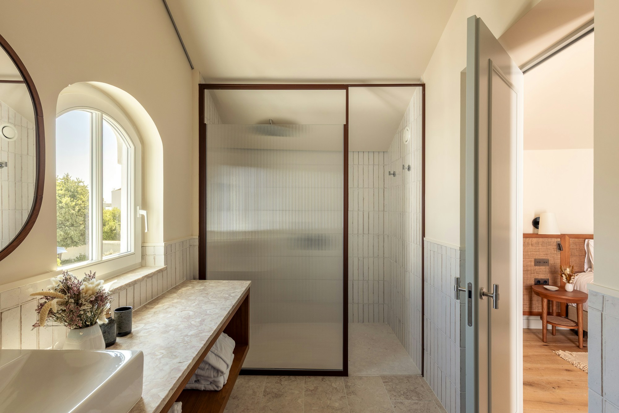 Attic Deluxe - Bathroom