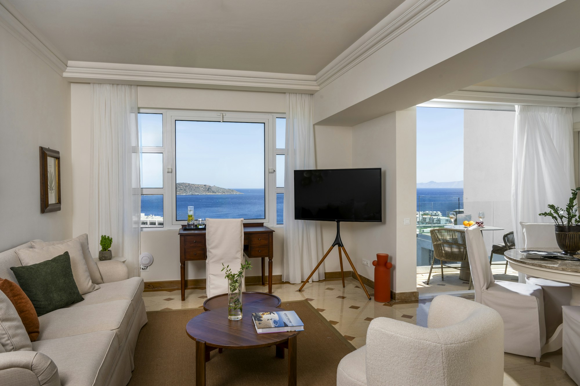 Two Bedroom Deluxe Family Suite