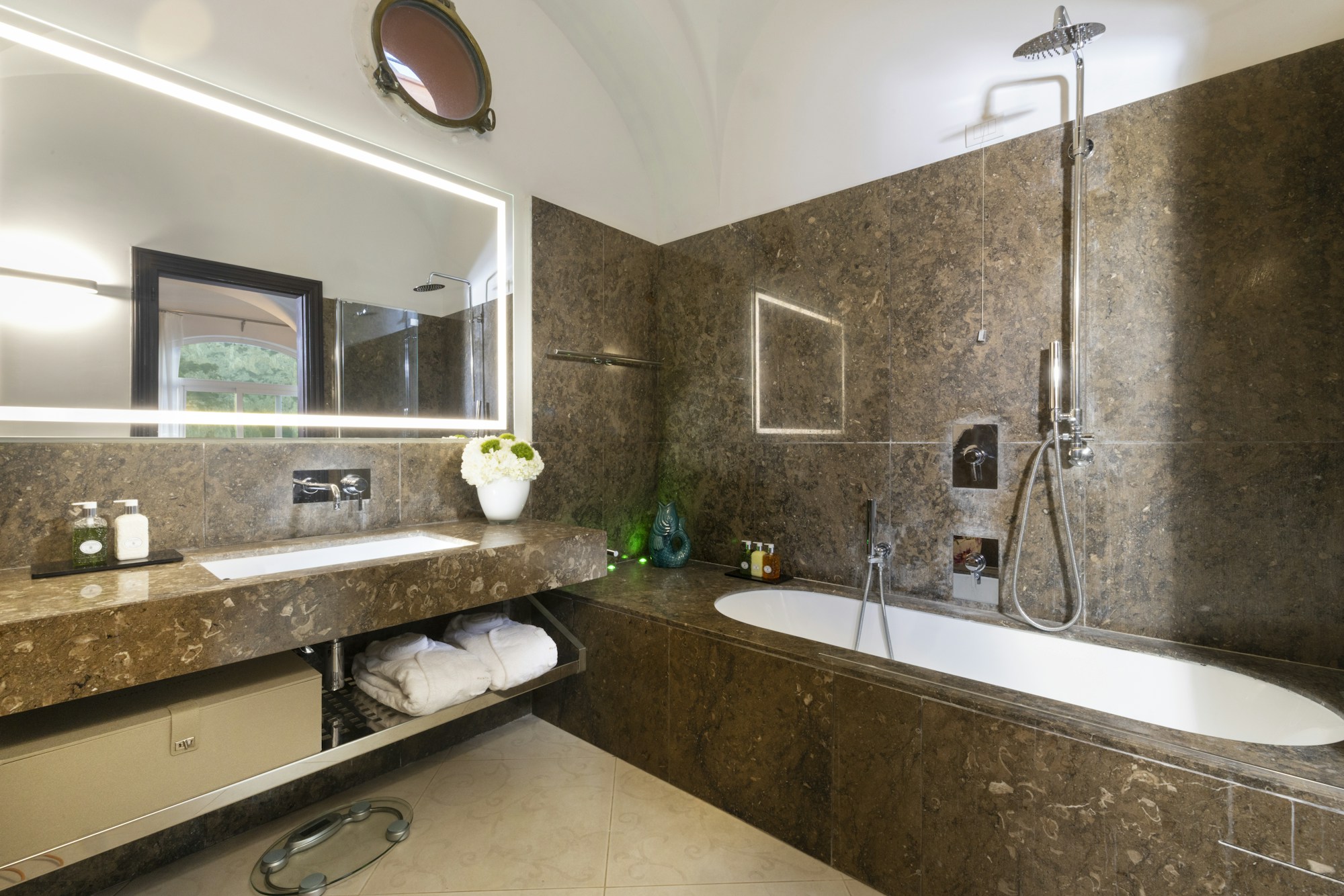 Suite La Certosa - Bathroom