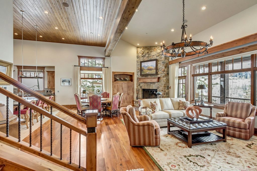 Lookout Home - Living Area