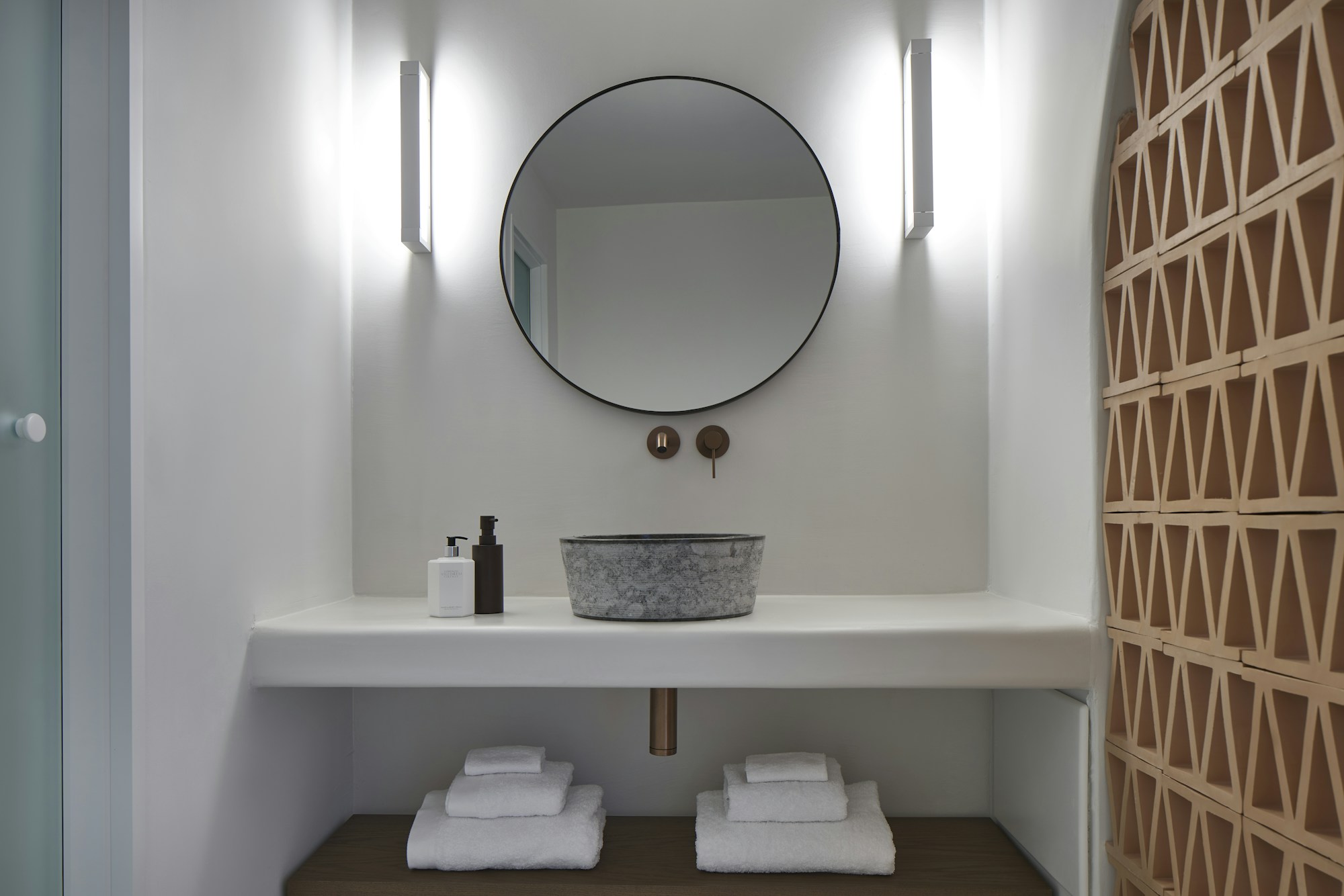 Element Suite - Bathroom