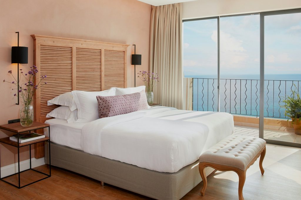 Deluxe Junior Suite Private Pool Retreat - Bedroom