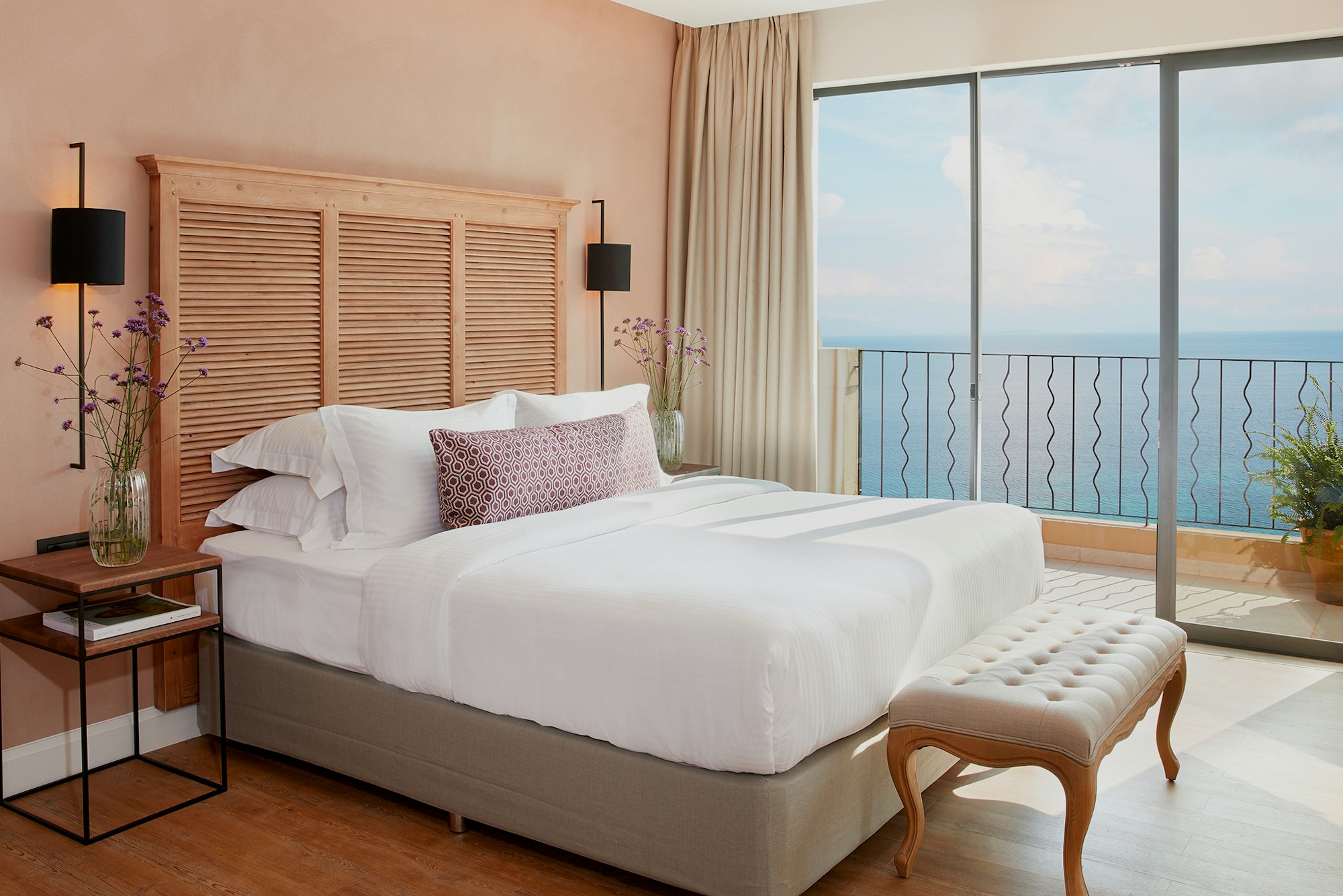 Deluxe Junior Suite Private Pool Retreat - Bedroom