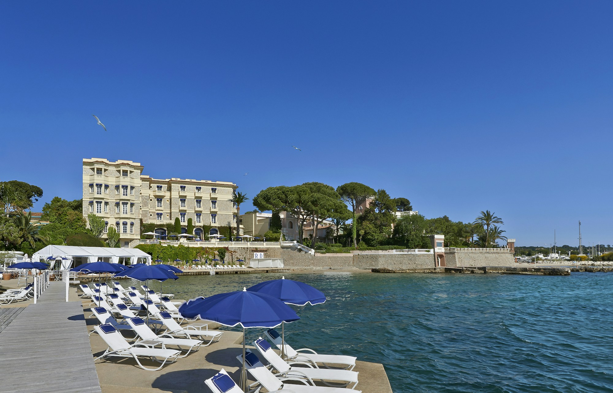 Beach Sunbeds