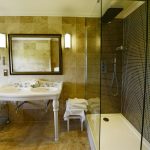 Junior Suite - Bathroom