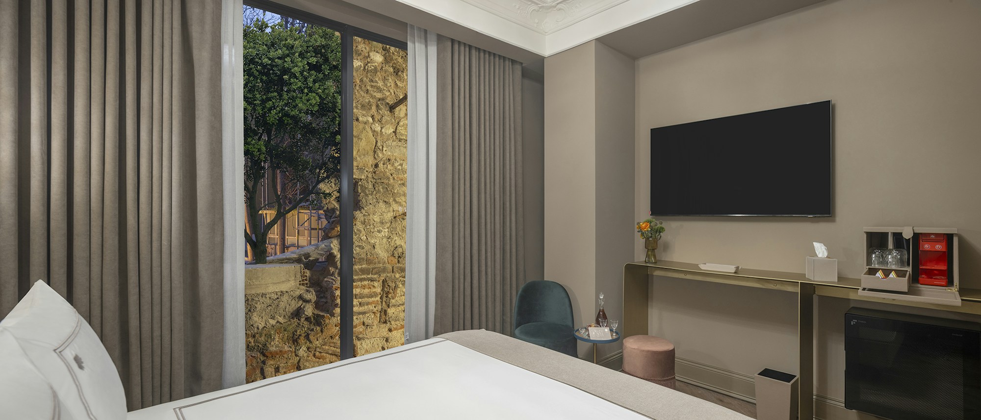 Chestnut Room - Bedroom