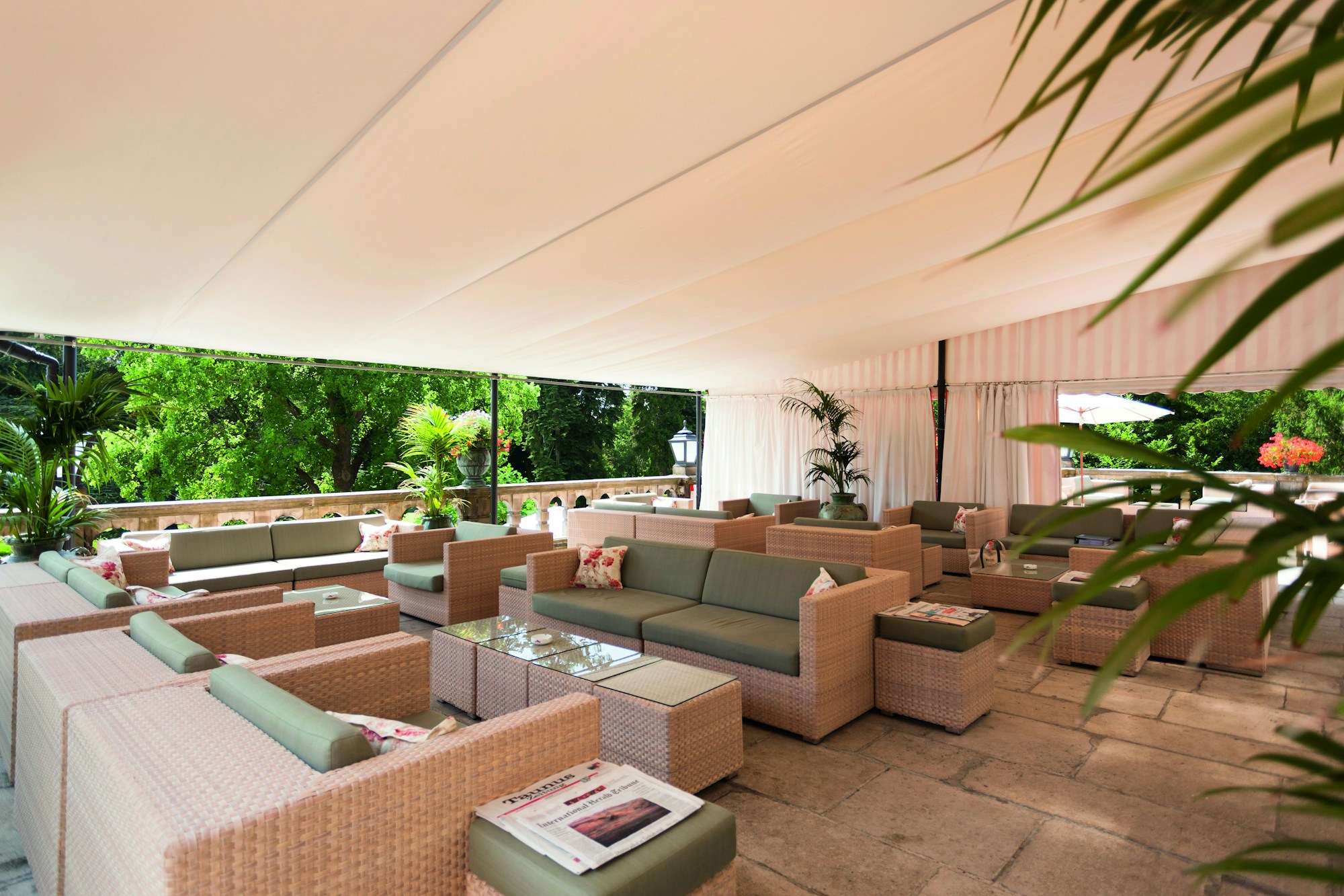Victoria Lounge