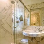 Superior Room Bathroom