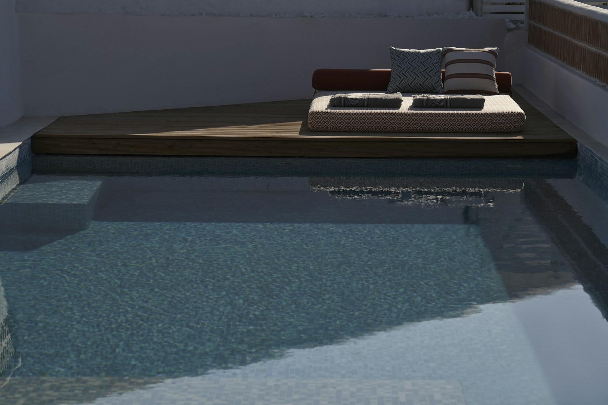 Element Suite - Private Pool