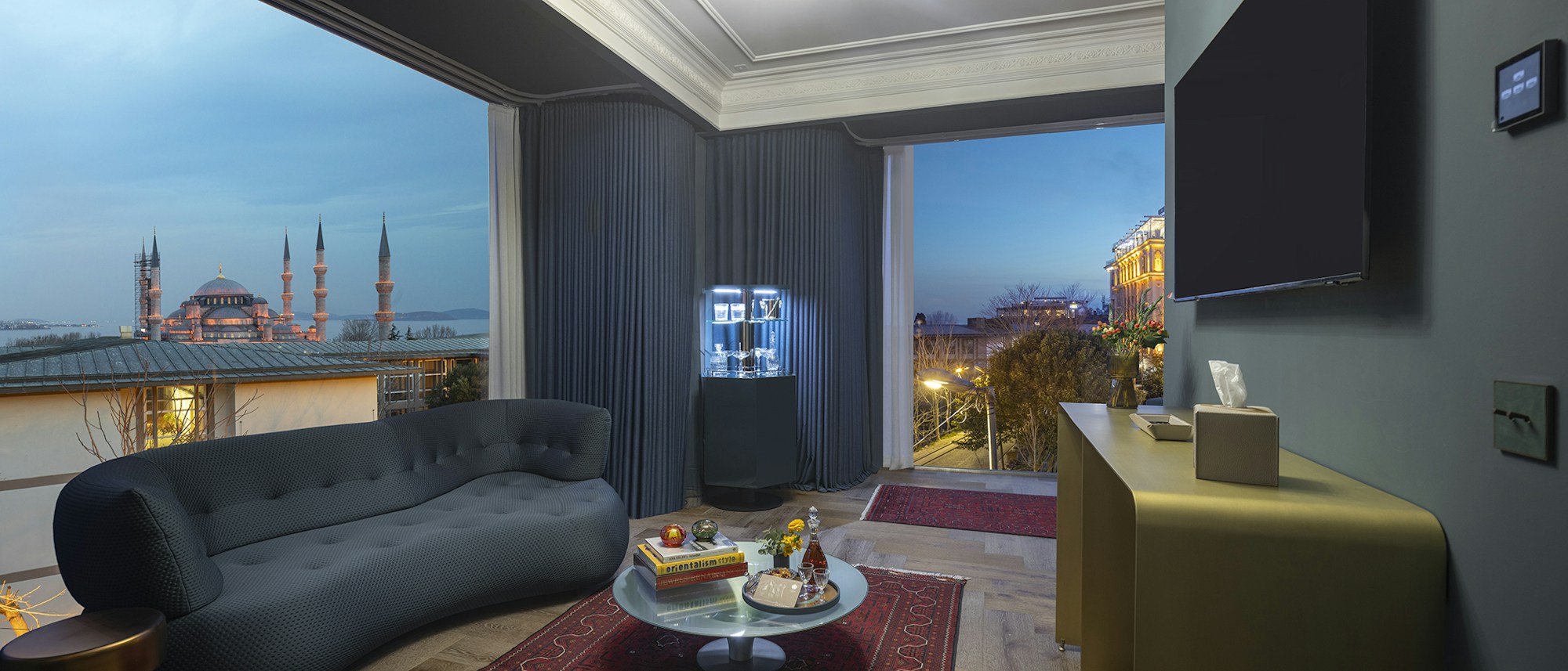 Komana Suite - Living Area