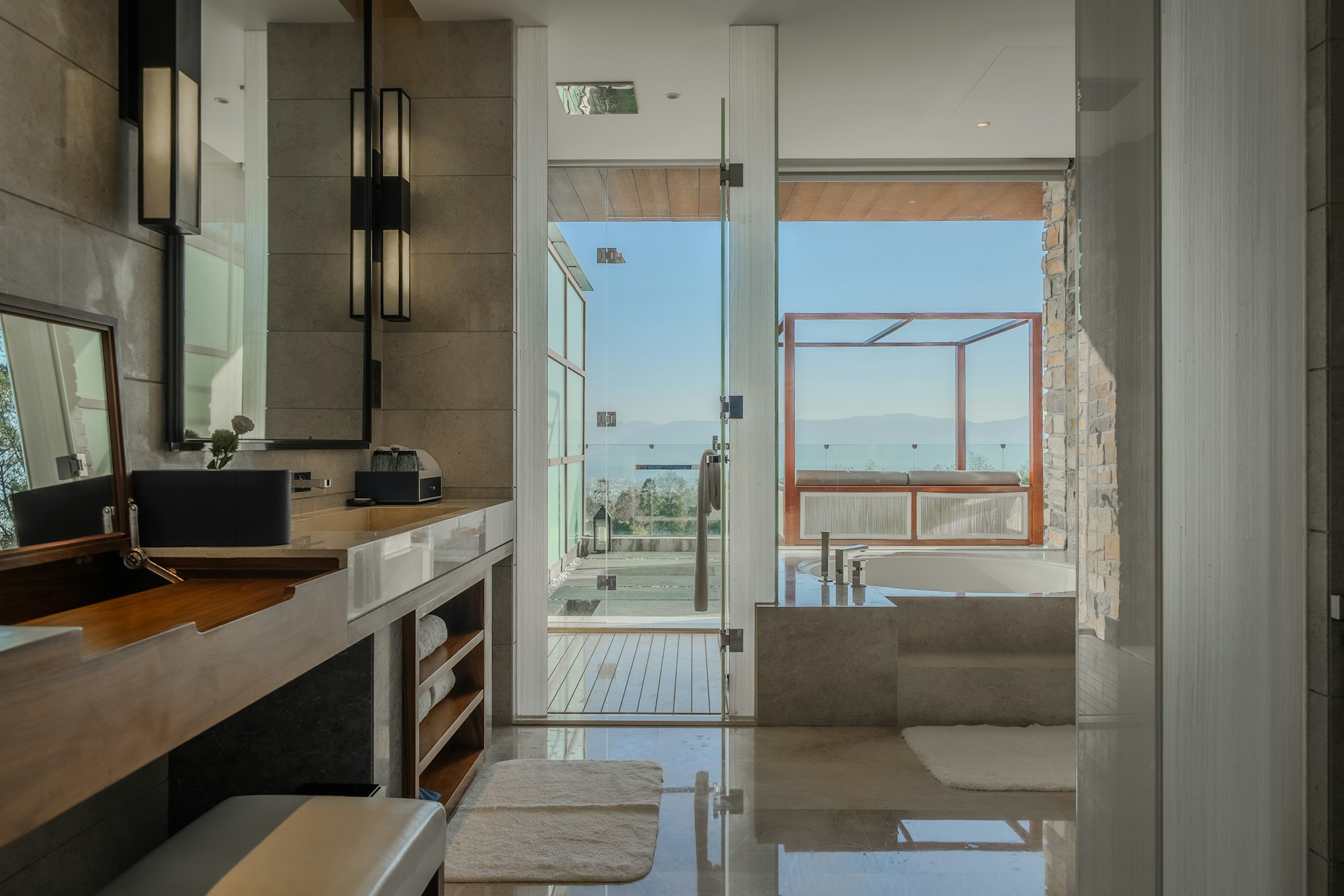Prestige Lake View Suite - Bathroom