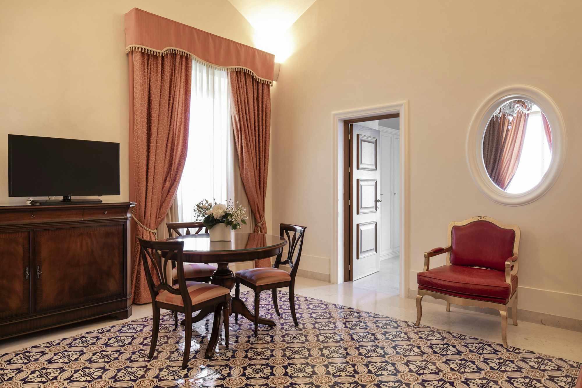 Suite Zeuxo with Sea View - Living Area