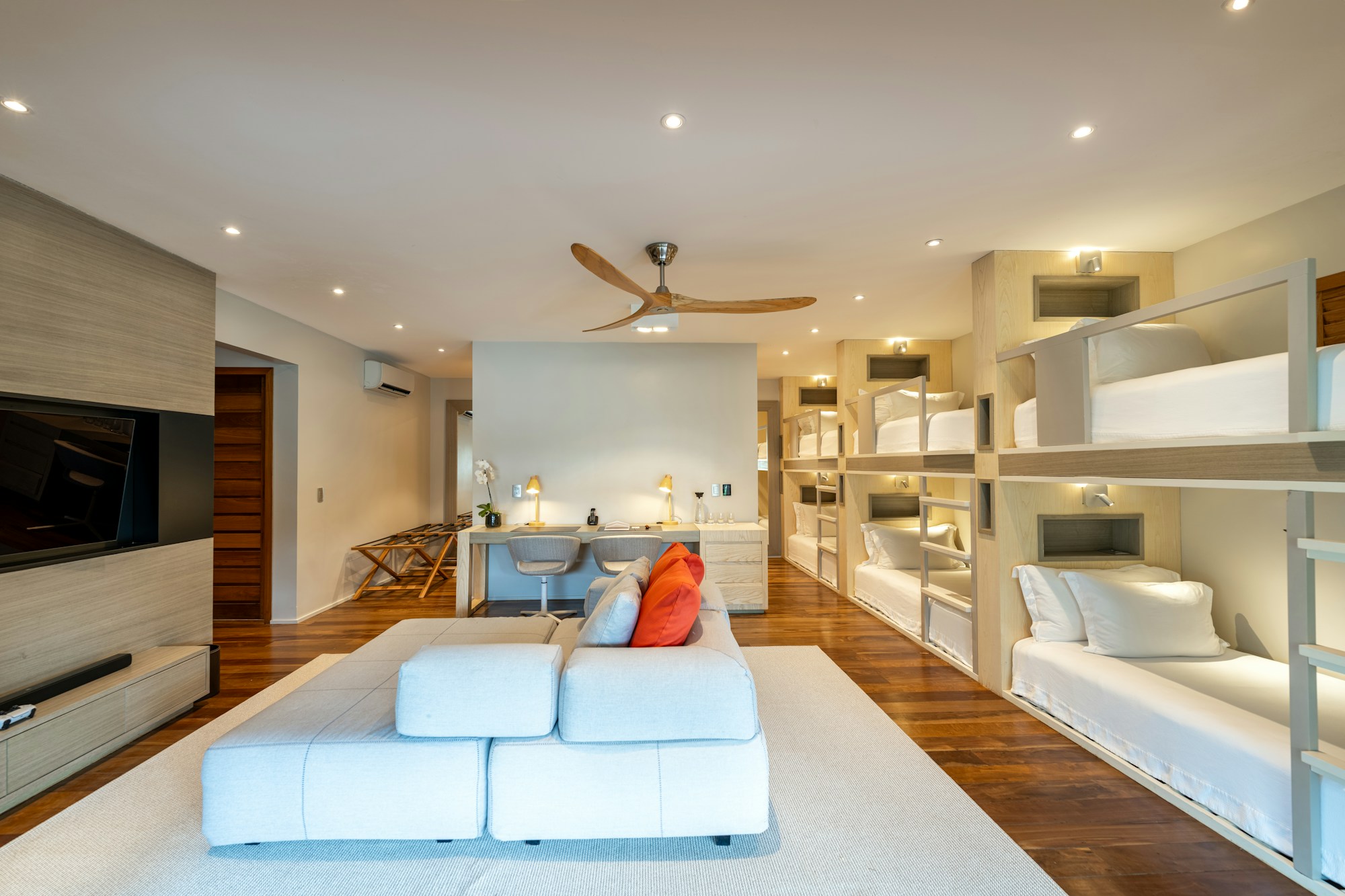 Bunk Bedroom - Bedroom & Living Area