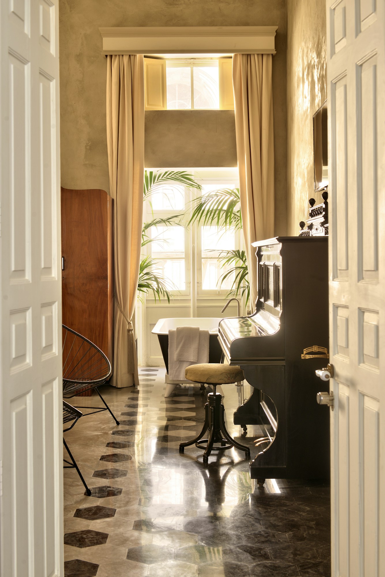 Suite 5