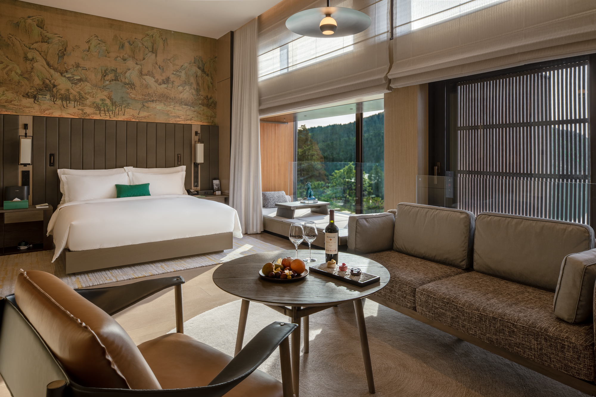 Qiyan Lake View King Room