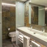 Classic Room - Bathroom