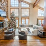 Golden Eagle Home - Living Area