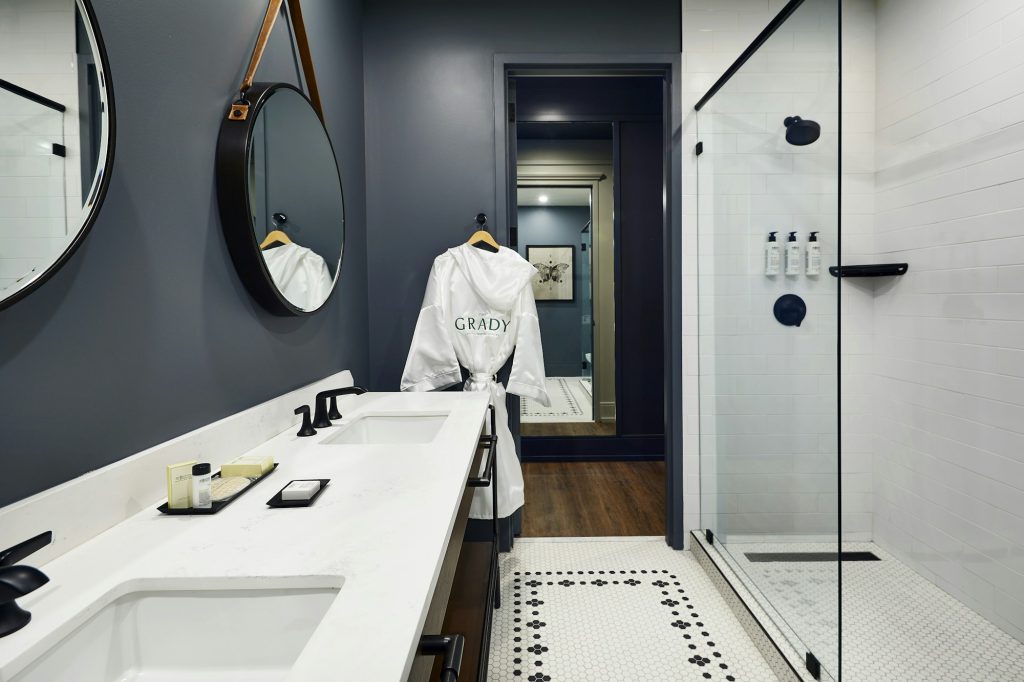Traditional Double Room | Cityview King Room