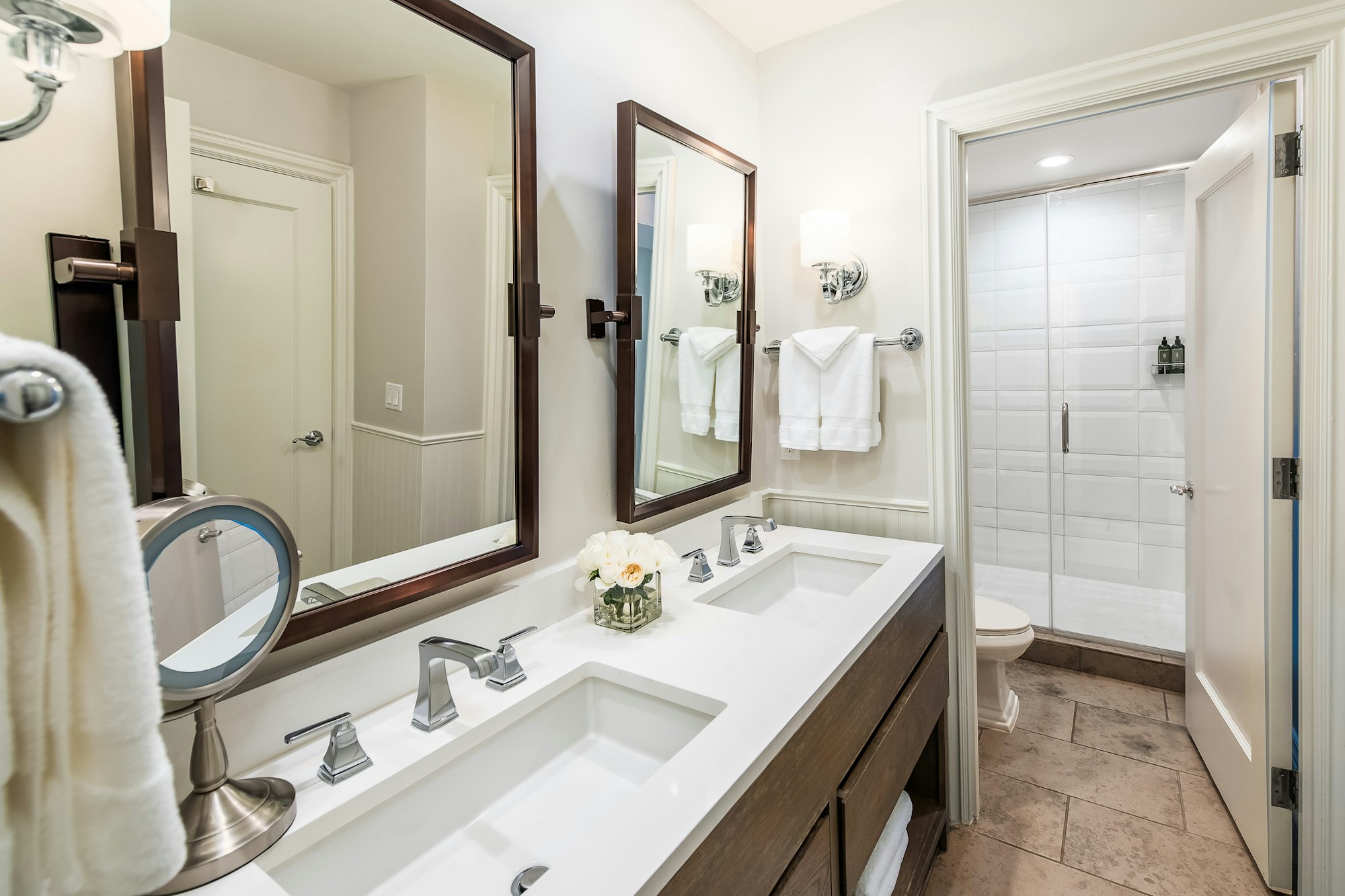 Creekside Cottage - Bathroom