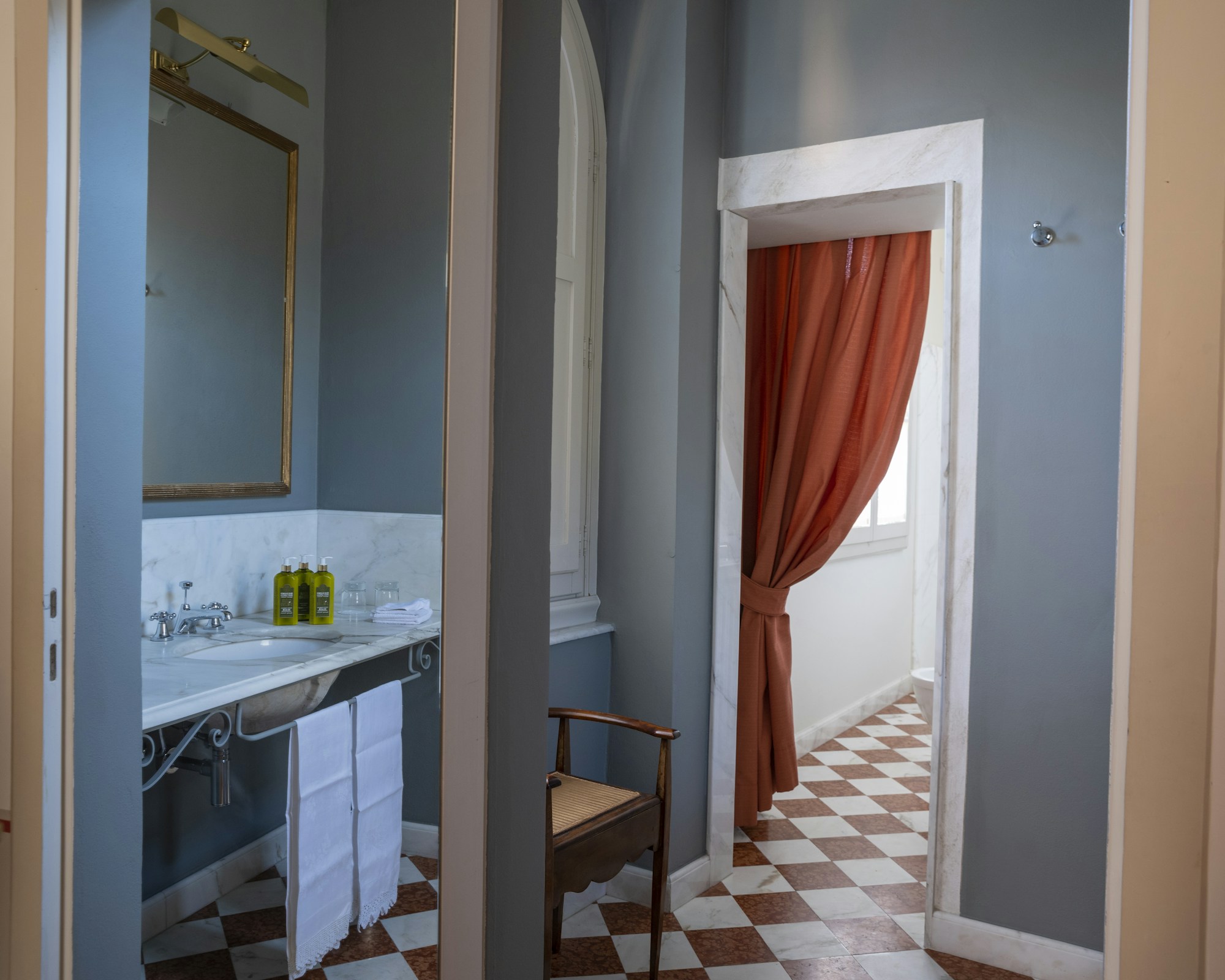 Classic Double Bathroom