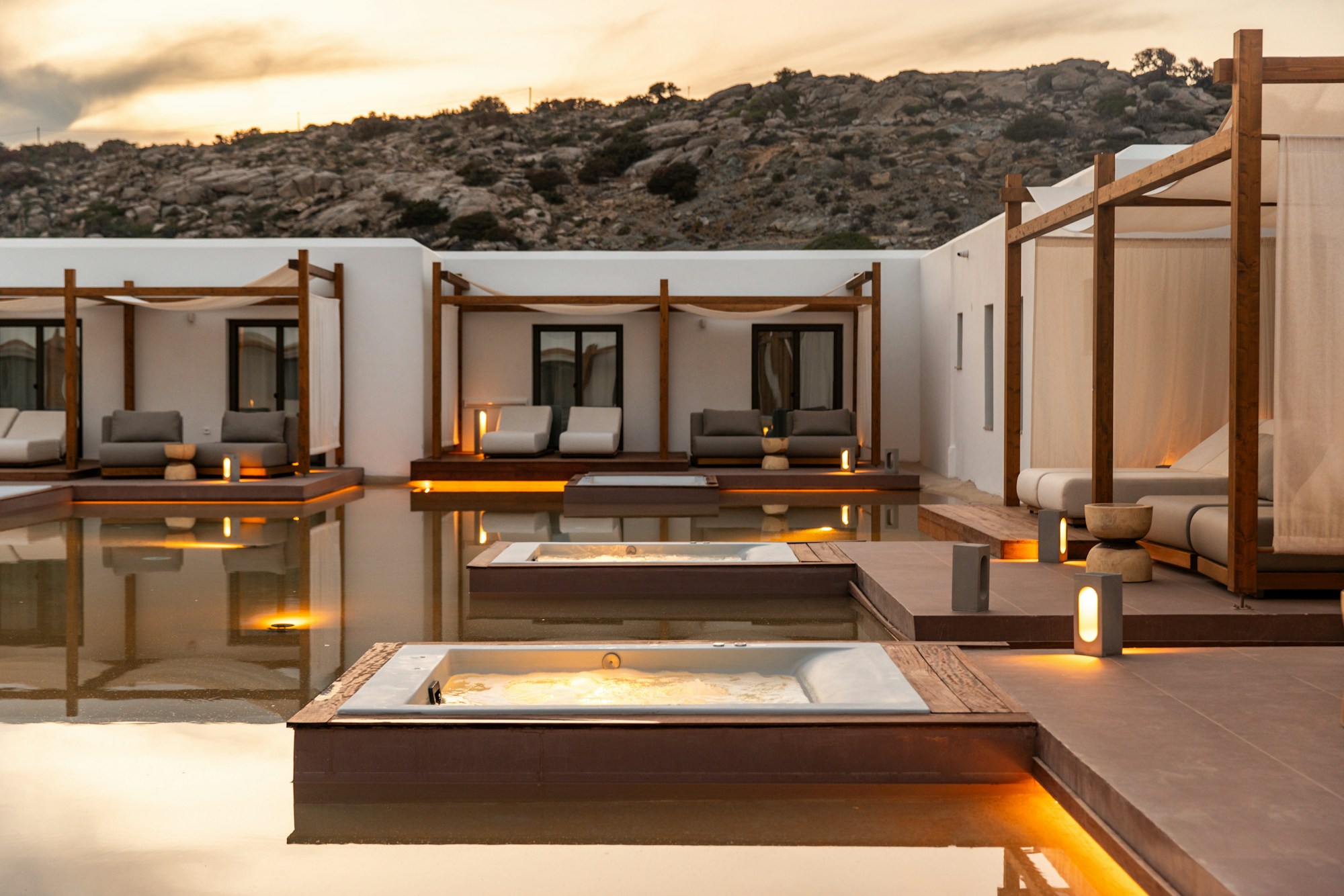 2 Flamingo Valley Suites Inter-Connecting
