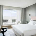 Deluxe Seafront Room with Balcony - Bedroom