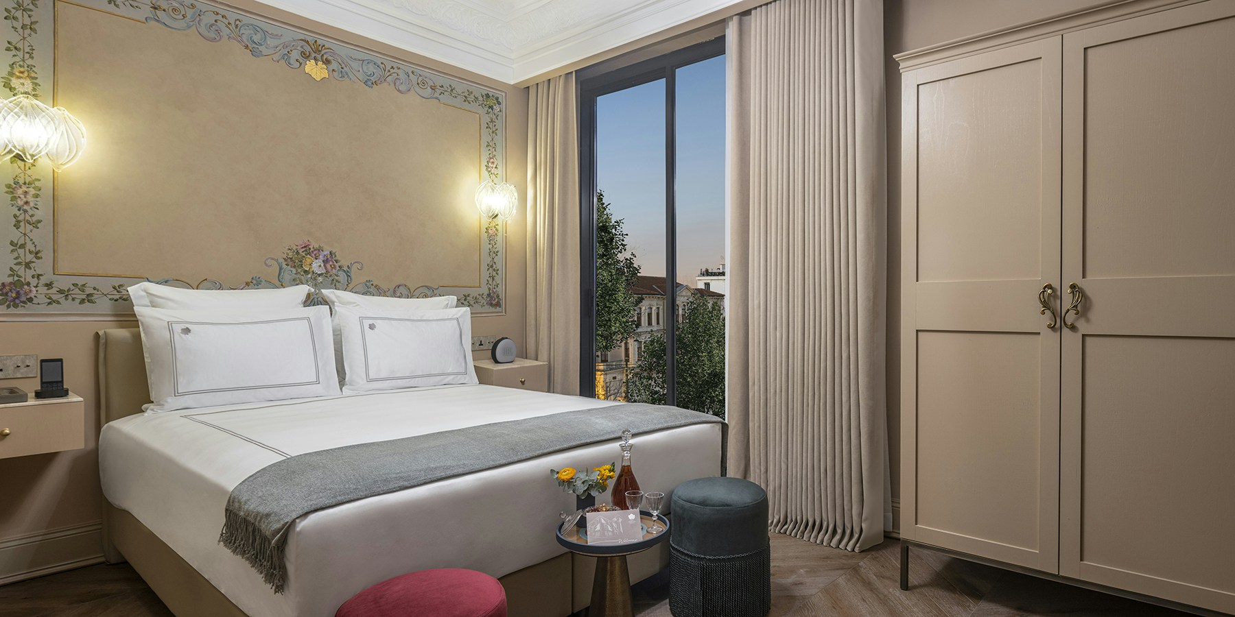 Florentine Room - Bedroom