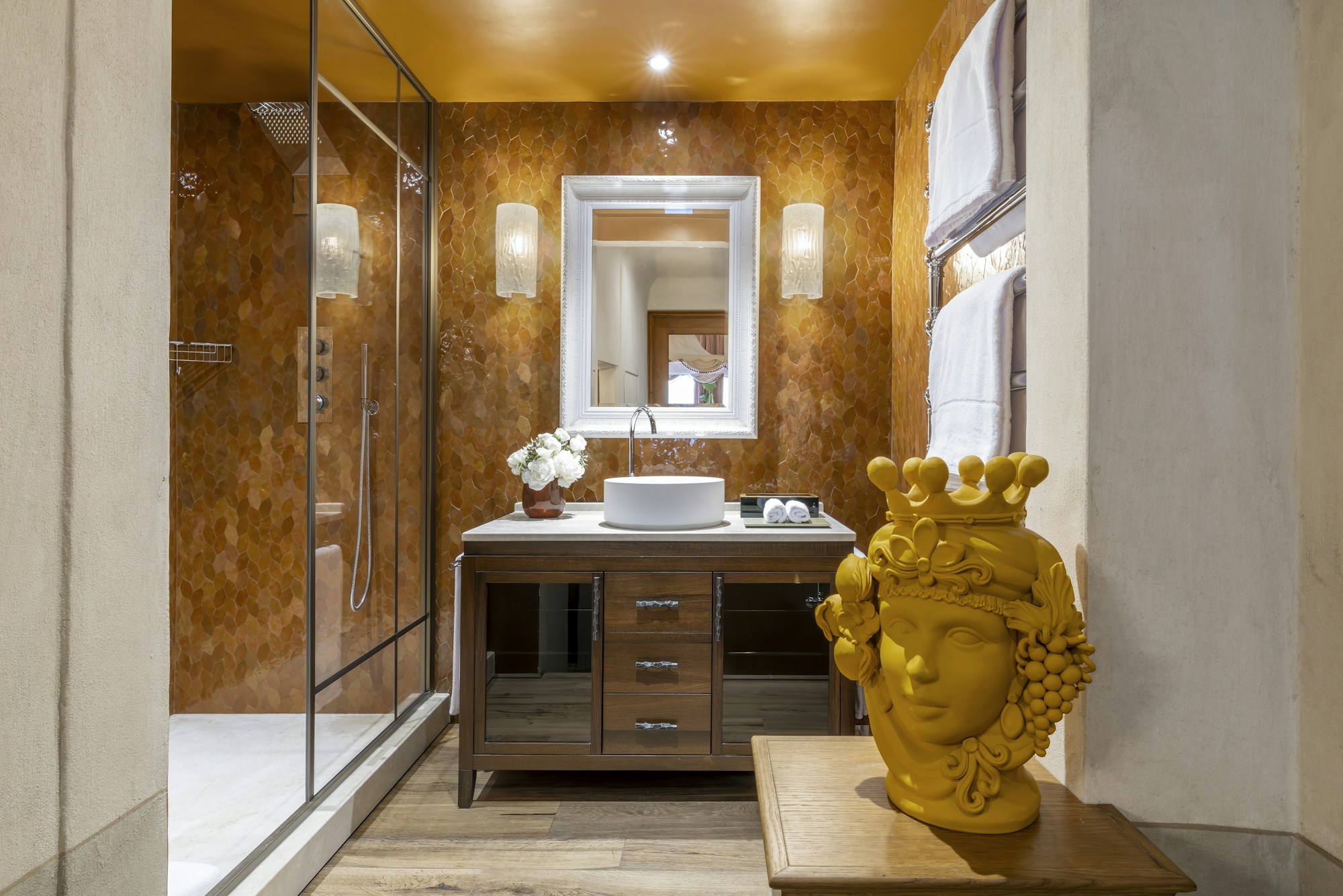JC Suite - Bathroom
