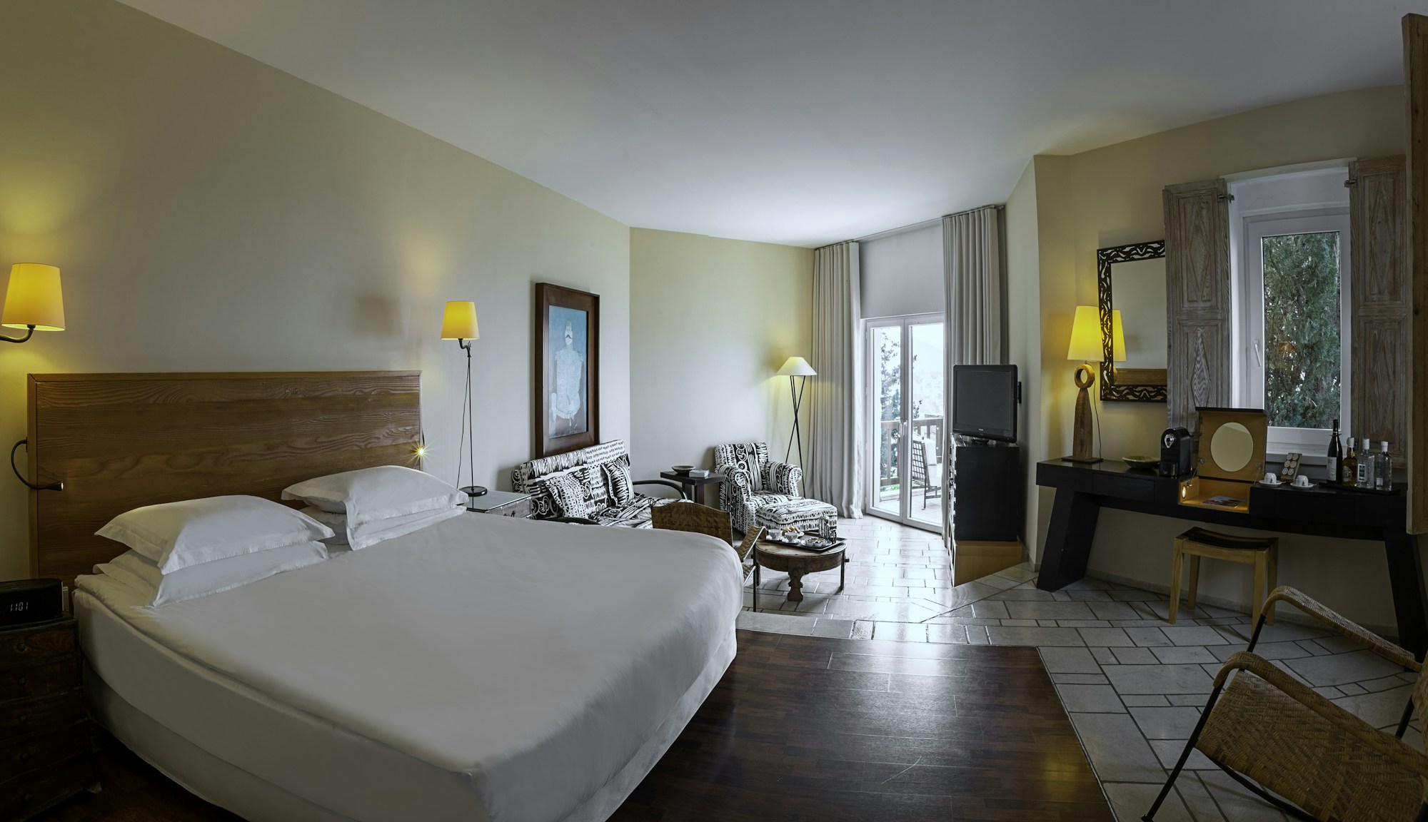 Corner Sea Suite