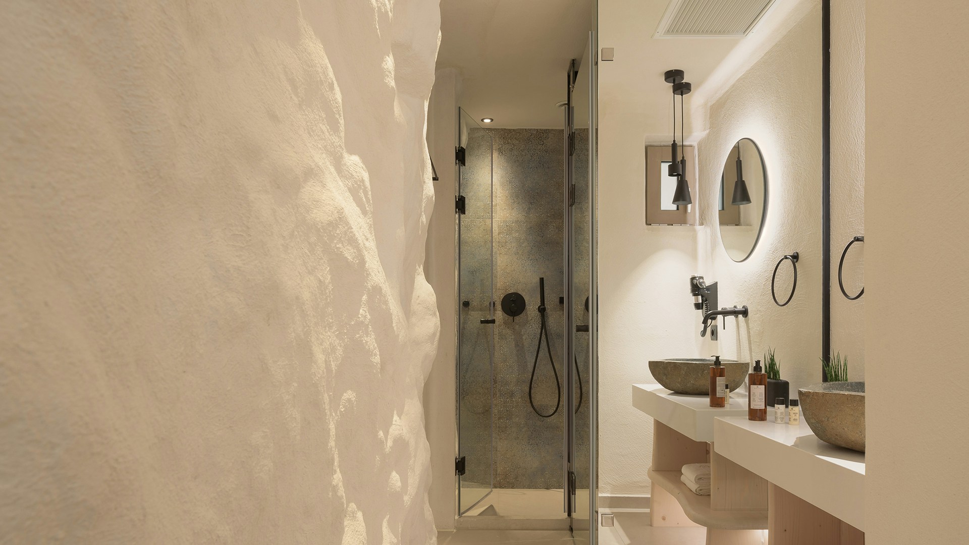 Junior Suite with Hot Tub access - Bathroom