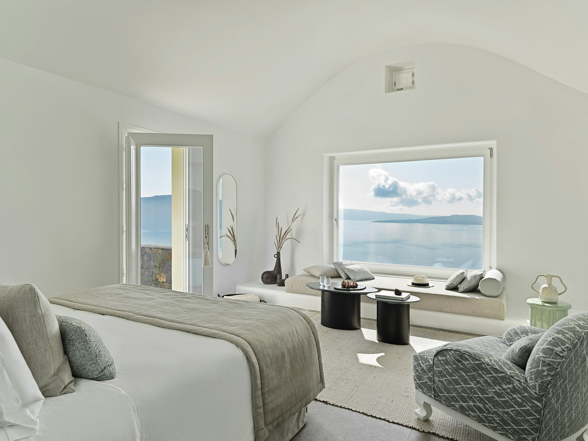 Executive Pool Suite - Bedroom