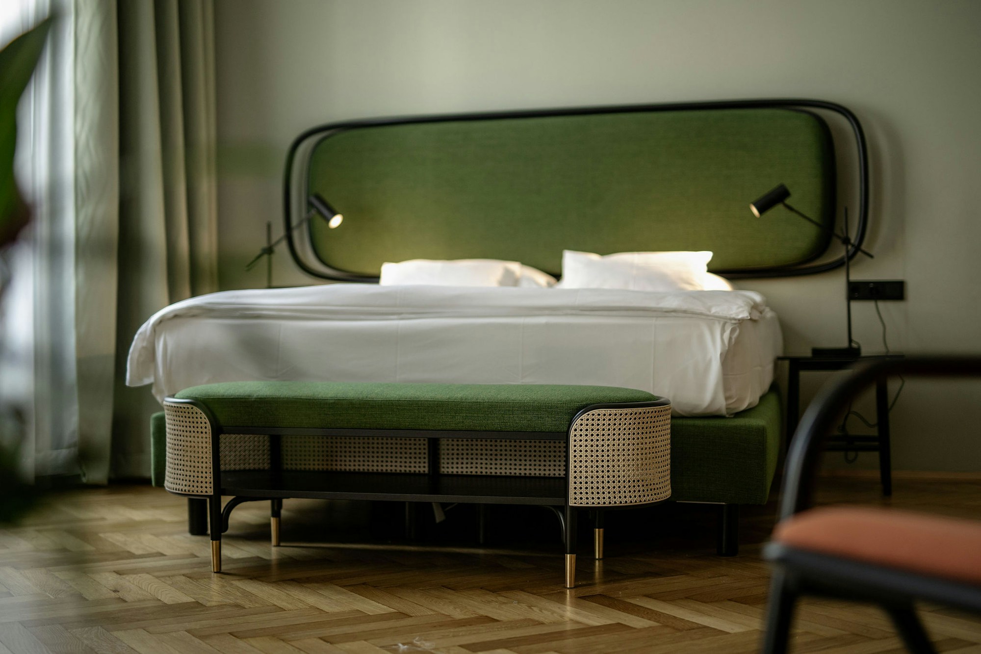 Suite Large - Thonet Suite Bedroom
