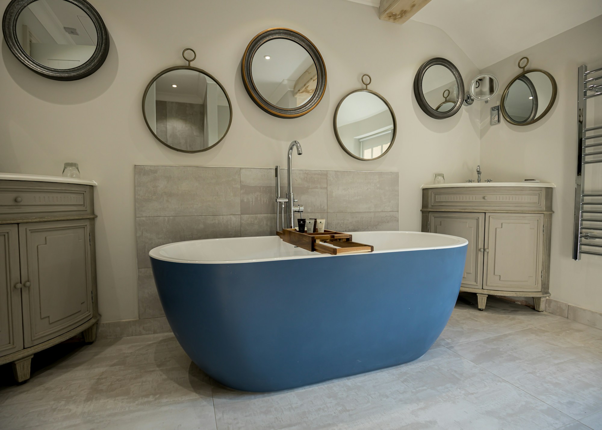 Splendid Historic Suite (The Clarence) - Bathroom