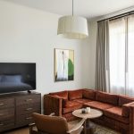 Deluxe King Room - Living Area
